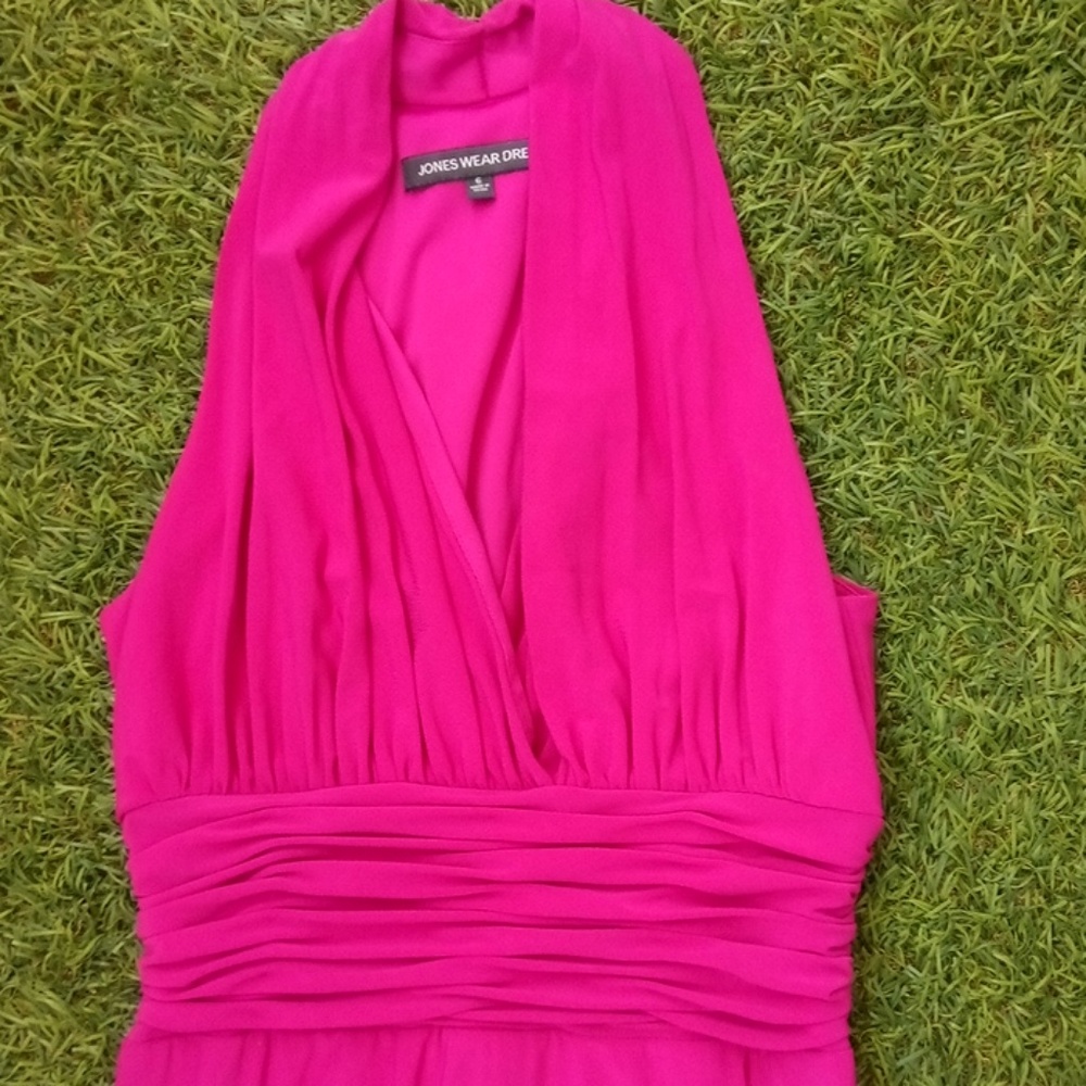 Dress - Picture 2 of 5